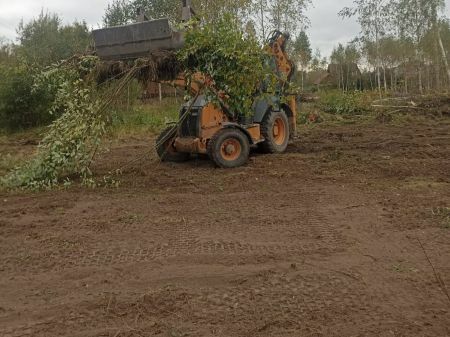 Выровнять участок.